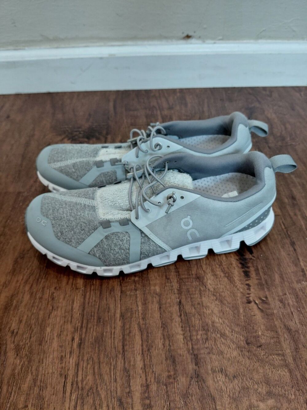Size 9 - On Cloud Terry Gray Women's Sneakers